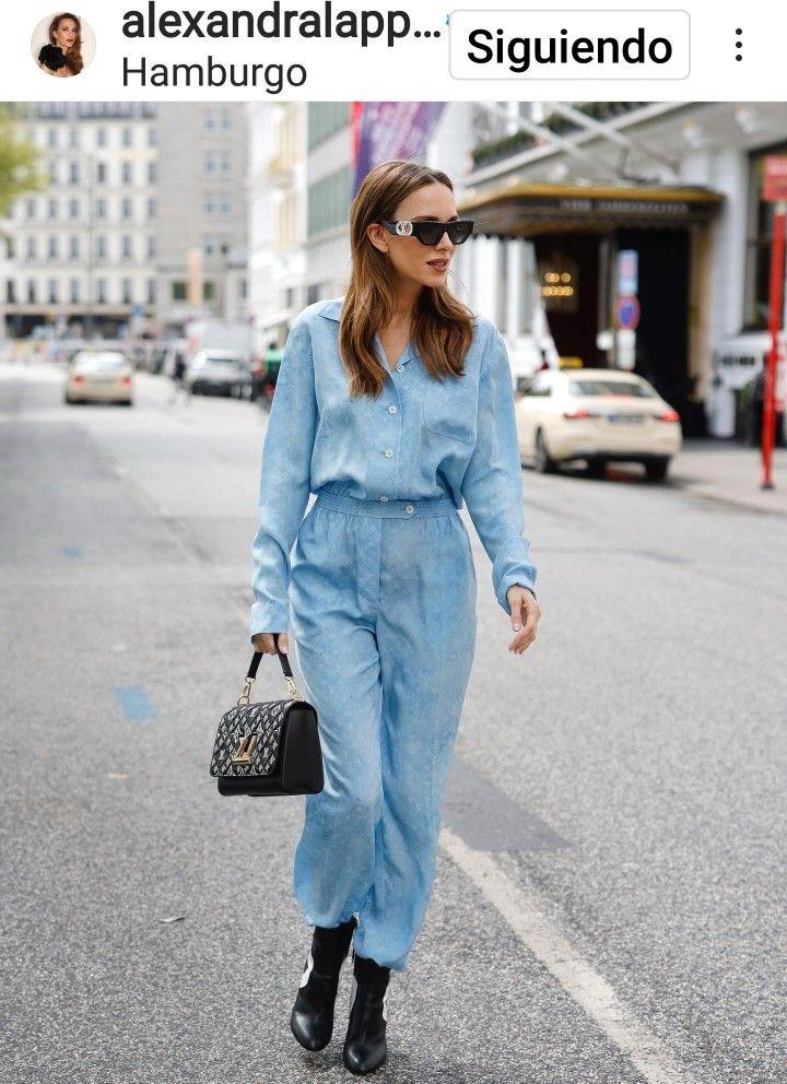 L-O-U-I-S V-U-I-T-T-O-N Crossbody Women Bag – Classic Edition (Black)