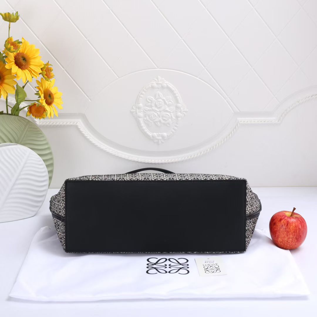 L-O-E-W-E Tote Women Bag – Master Edition (Black-1)