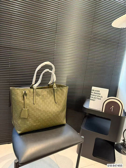 G-U-C-C-I Emblem Medium Tote – Signature Carry Women Bag (Green)