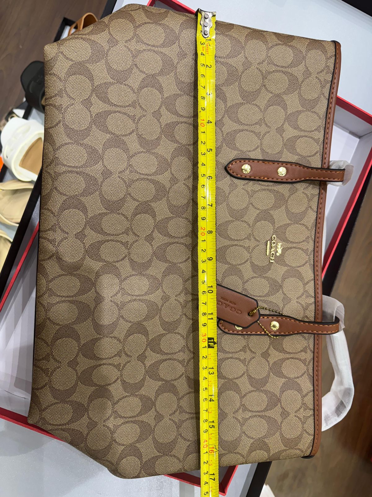 C-O-A-C-H CITY TOTE BAG IN SIGNATURE CANVAS – Women Bag (Off White)