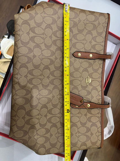 C-O-A-C-H CITY TOTE BAG IN SIGNATURE CANVAS – Women Bag (Off White)