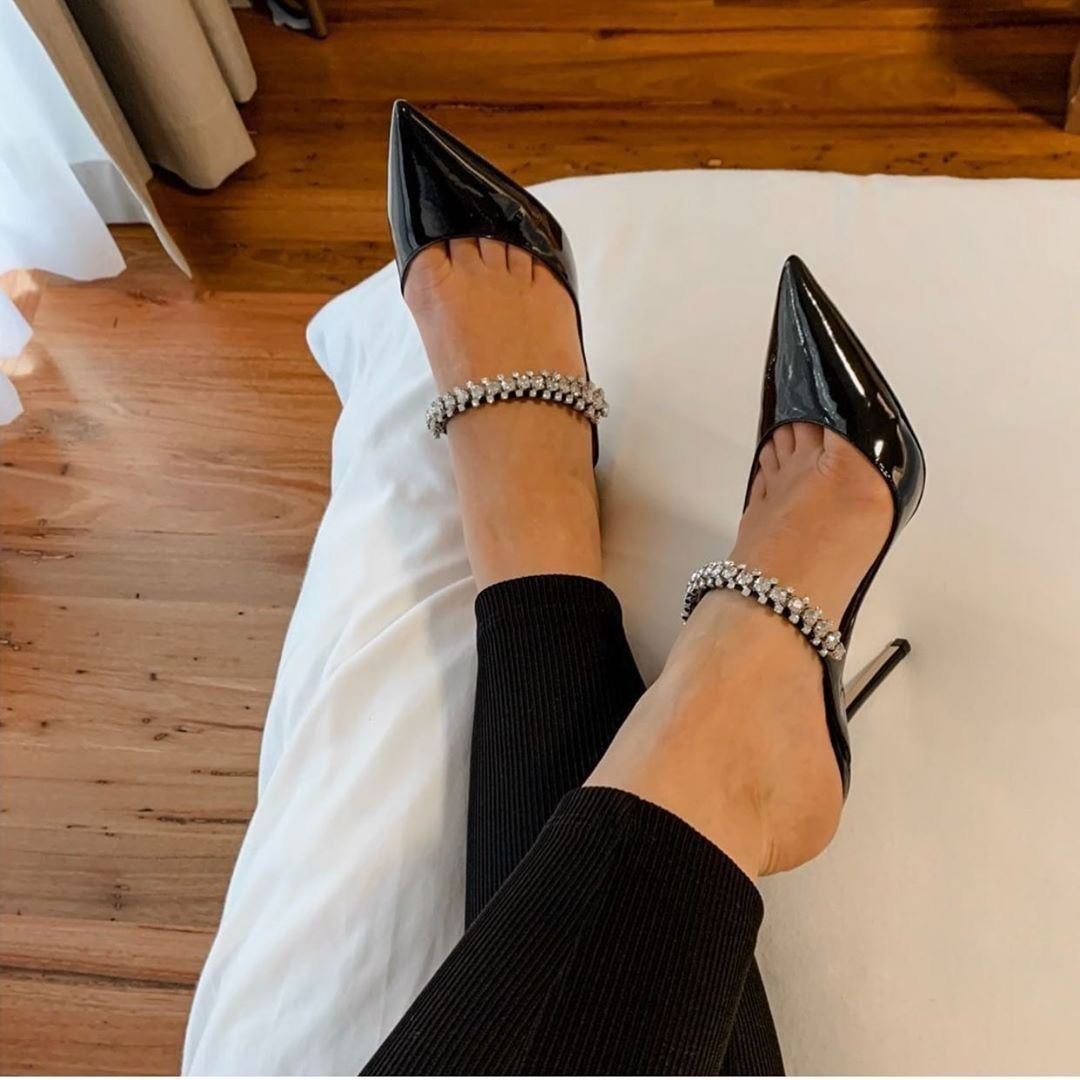 JIMMY CHOO – Women Heel Pumps | Master Quality Patent Leather (Black)