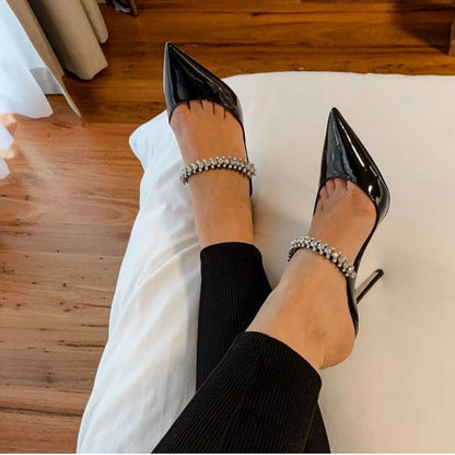 JIMMY CHOO – Women Heel Pumps | Master Quality Patent Leather (Black)