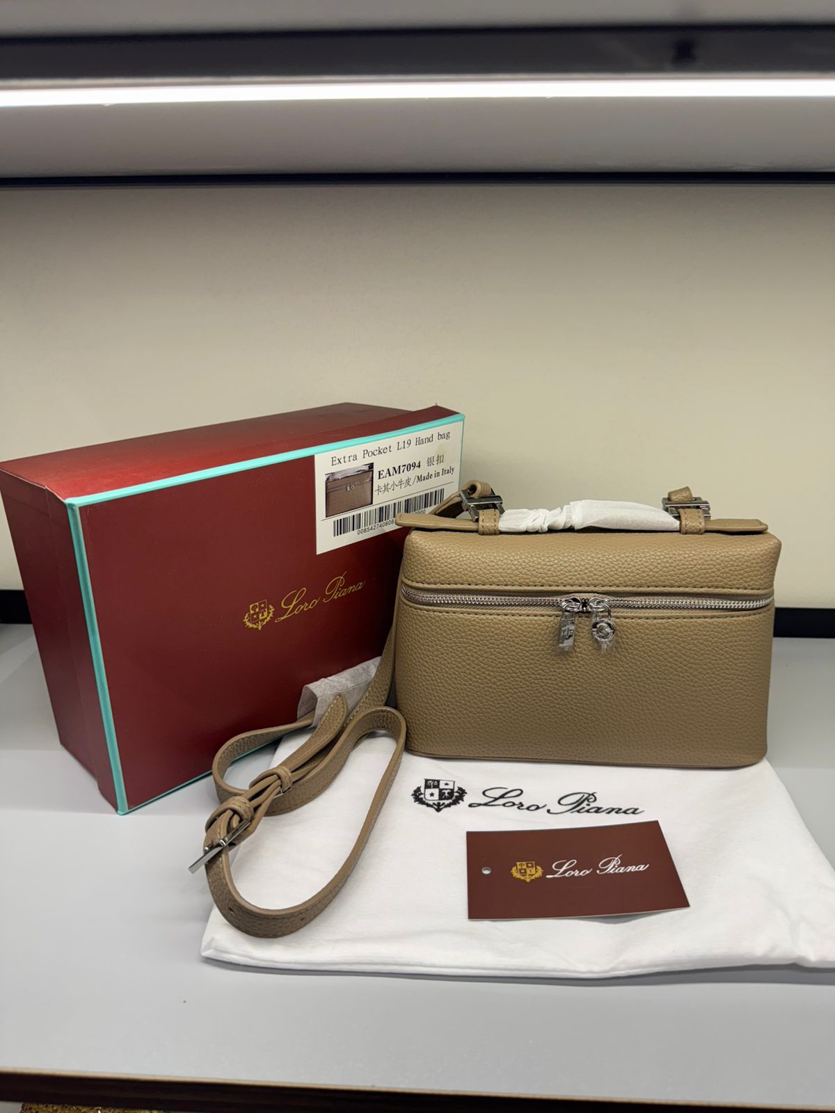 LORO PIANA Extra Pocket L19 Handbag (Beige)