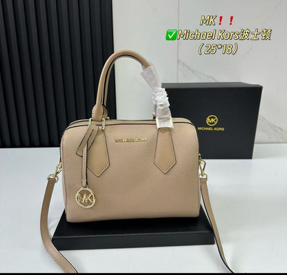 MICHAEL KORS BOSTON BAG – Women Bag (Beige)