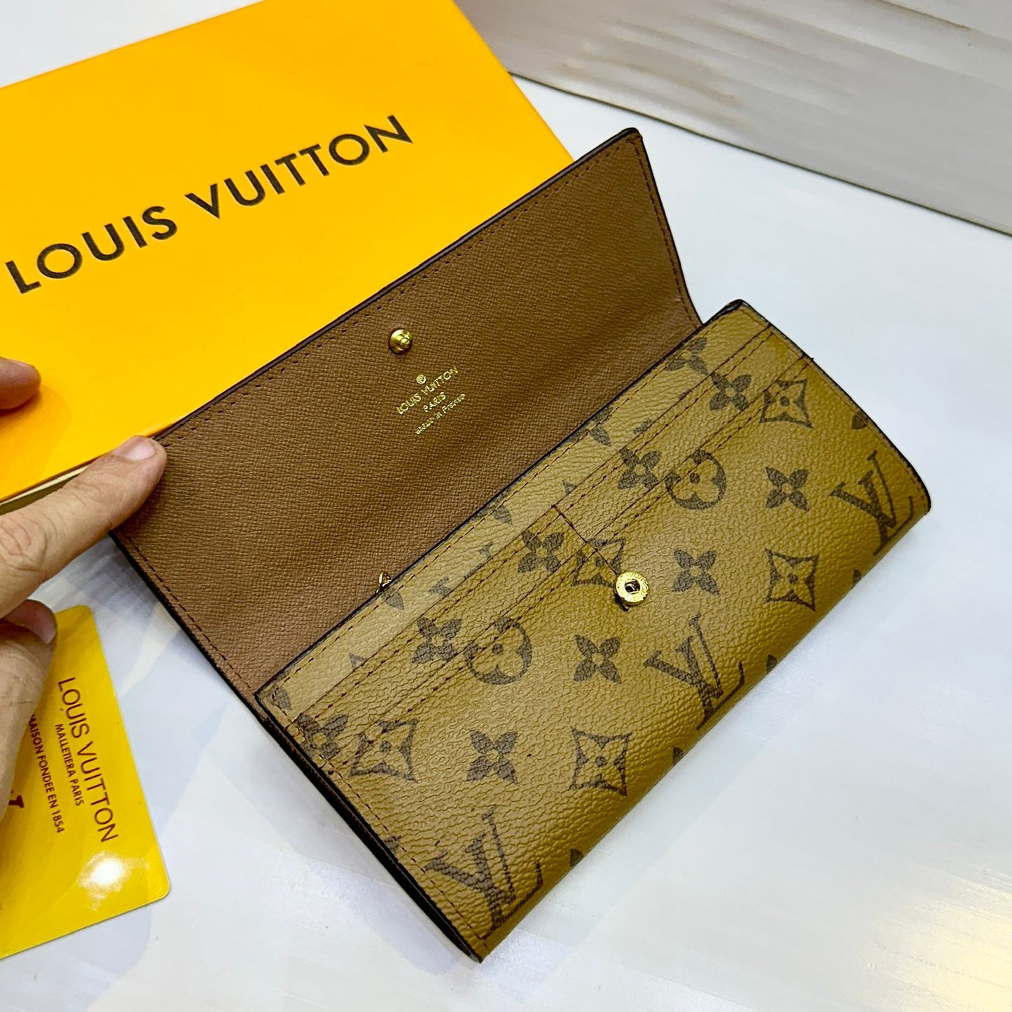 NEW DESIGN – LV Brand Wallet (Official Model) (Beige)