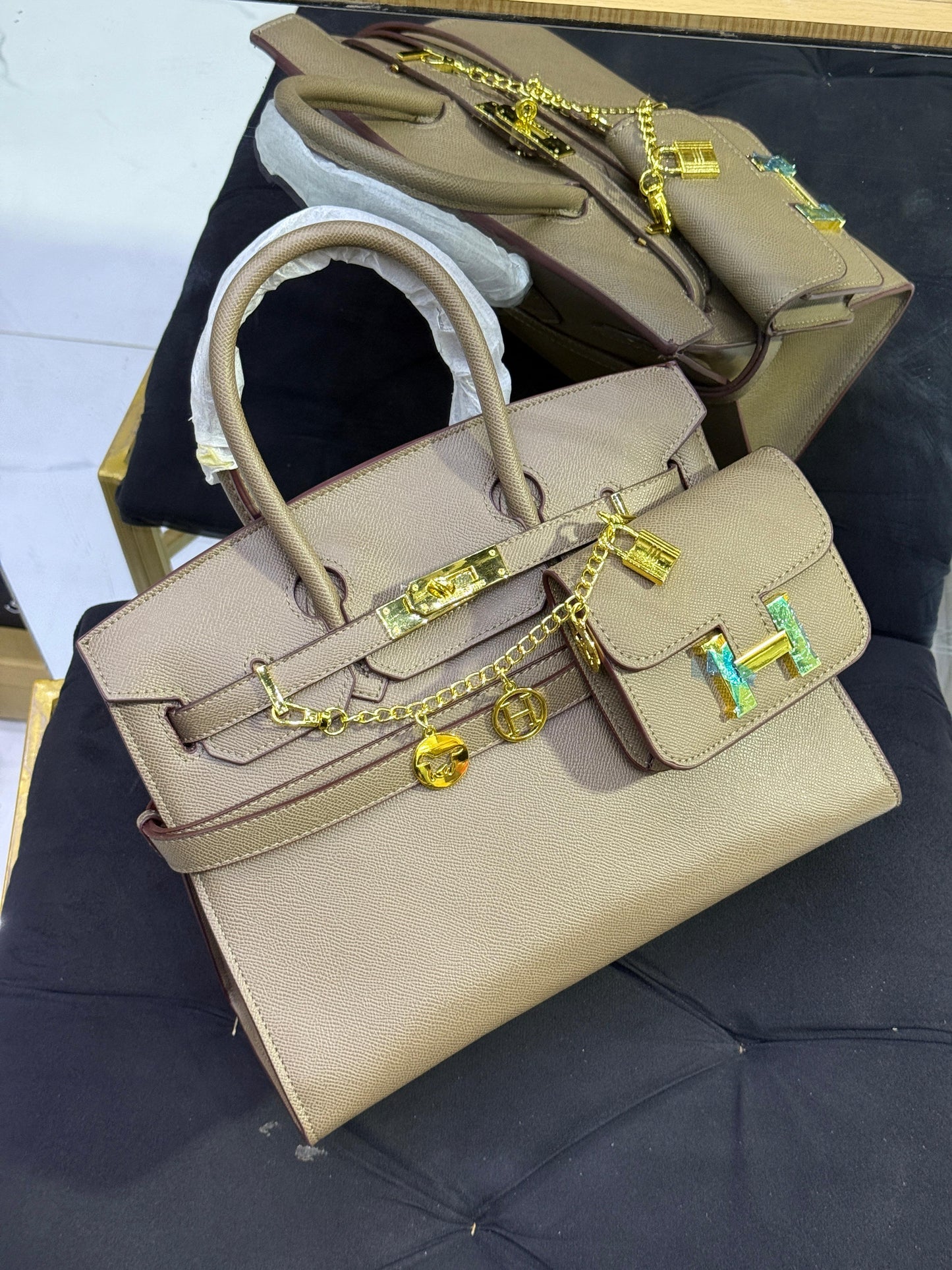 H-E-R-M-E-S Luxury Women Bag – Master Series (Beige)