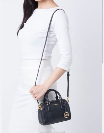 MICHAEL KORS BOSTON BAG – Women Bag (Black Design 1)