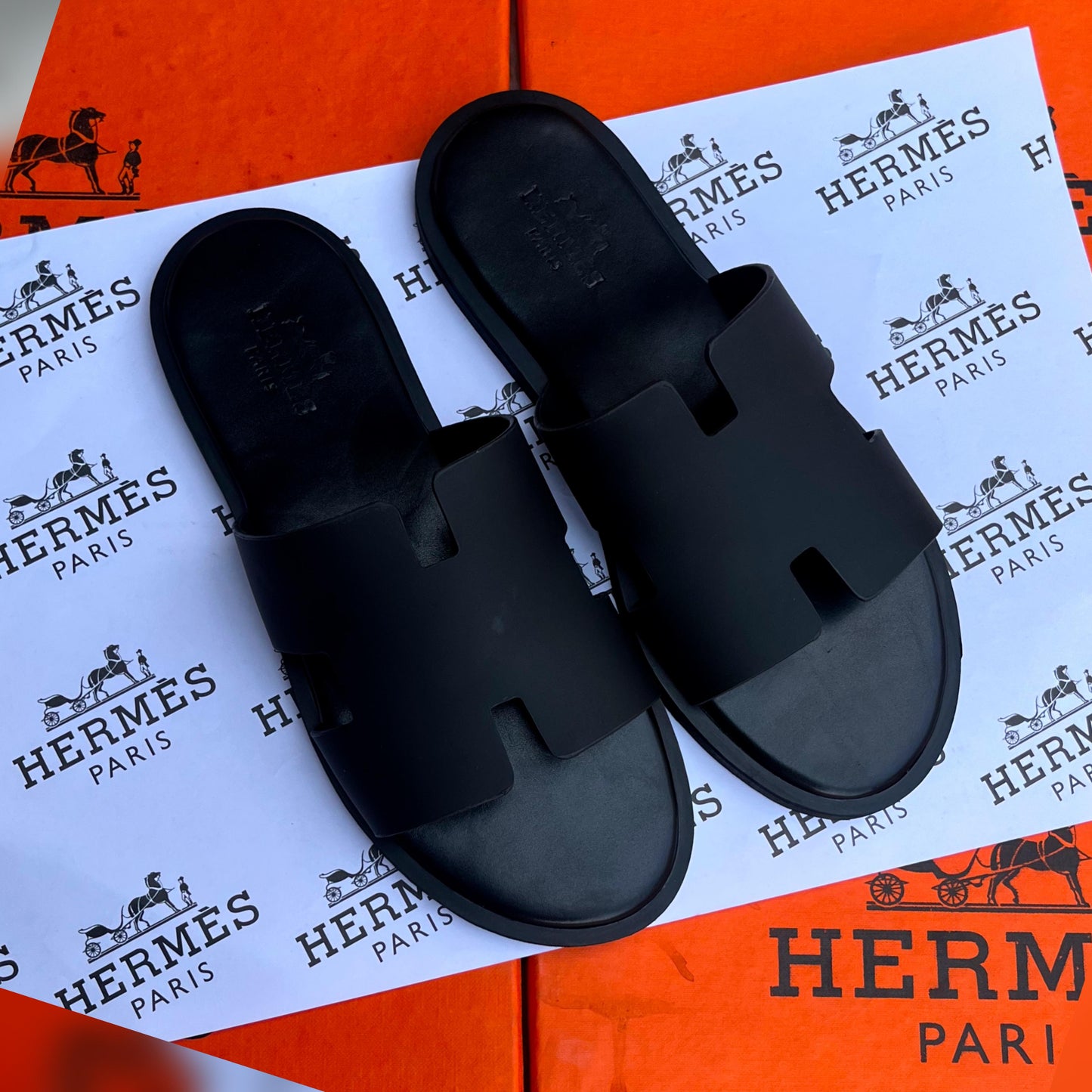 HERMÈS IZMIR – Women Sandals (Black)