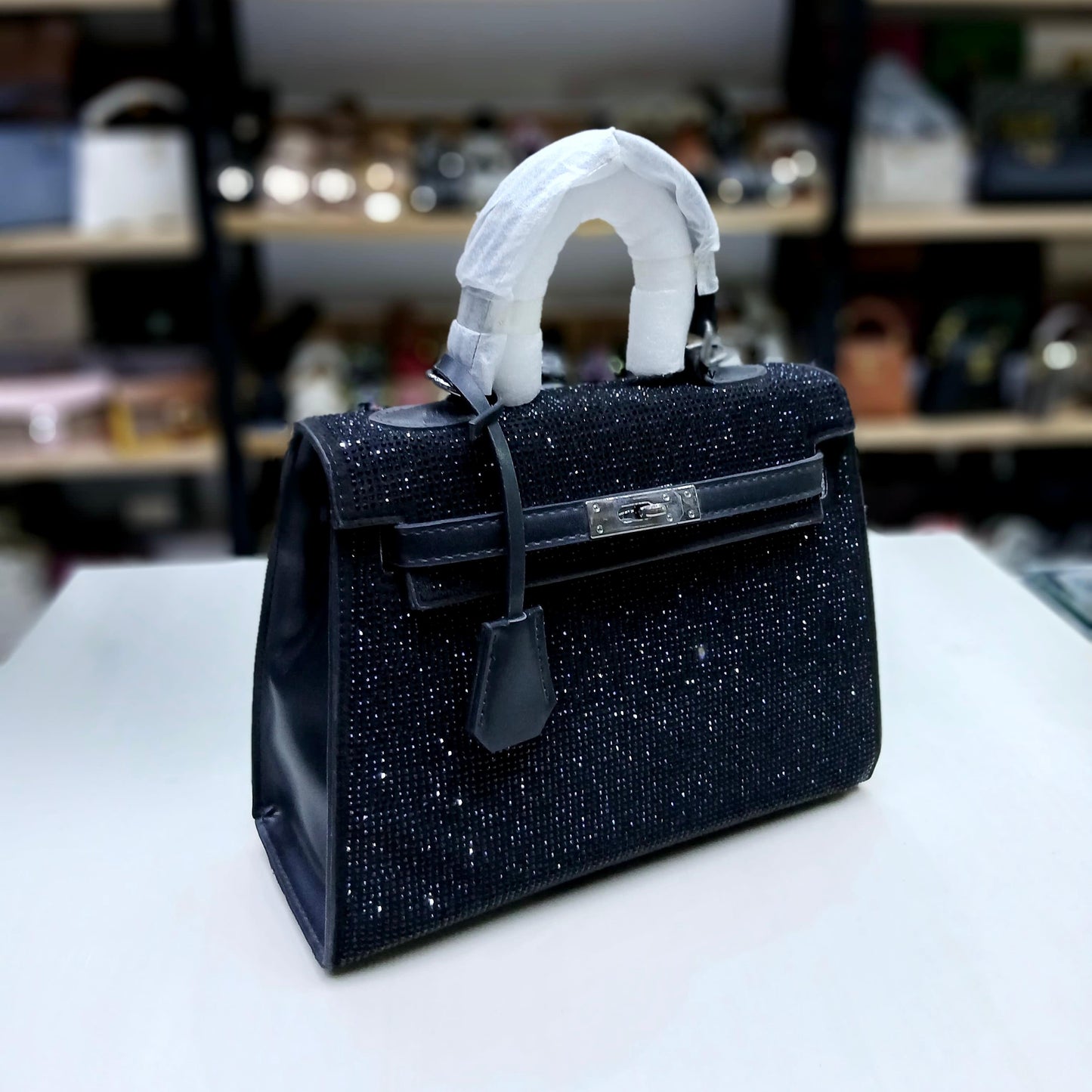 HERMÈS – Kelly Stylish & Fancy Women Bag (Black)