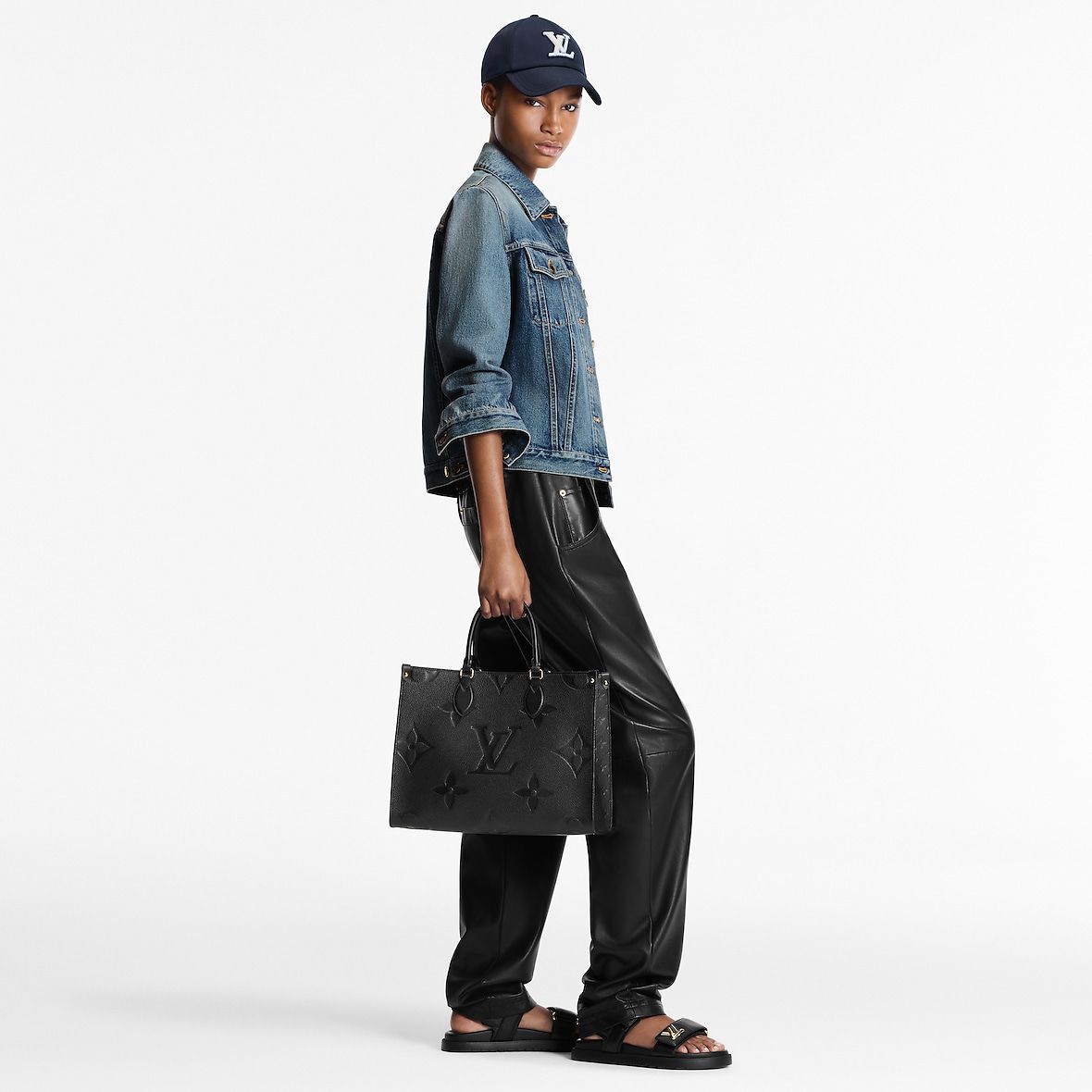 LOUIS VUITTON – ONTHEGO MM TOTE BAG (Black)