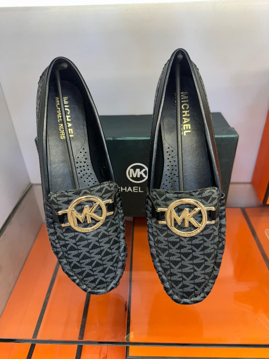 MICHAEL KORS WOMEN LOAFERS – Premium Comfort Footwear (Black)