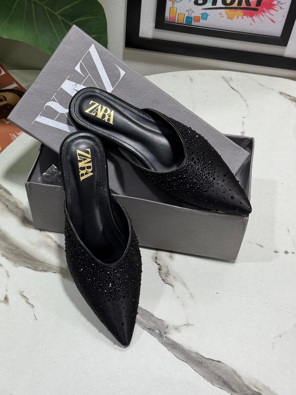 ZARA STONE FLAT – Women Rhinestone Slippers (Black)