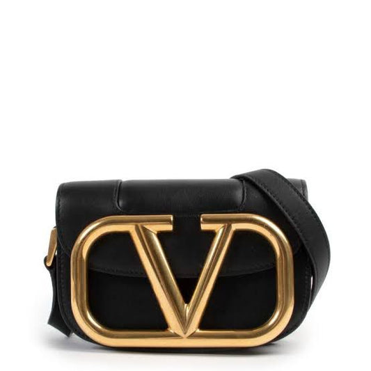 V-a-l-e-n-t-i-n-o Garavani Supervee Small Women Bag (Black)