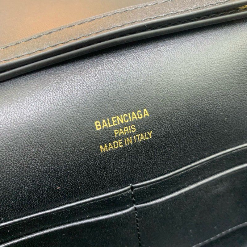 BALENCIAGA BEL AIR – Women Shoulder Bag (Black)