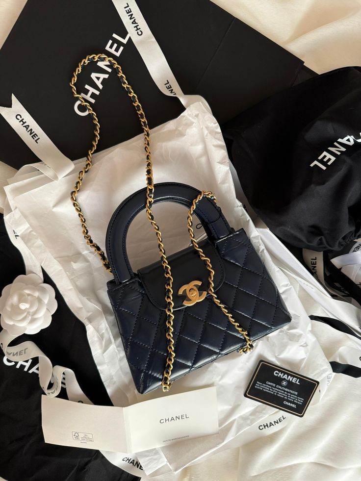 C-H-A-N-E-L KELLY MINI BAG SHINY AGED – Women Bag (Black)