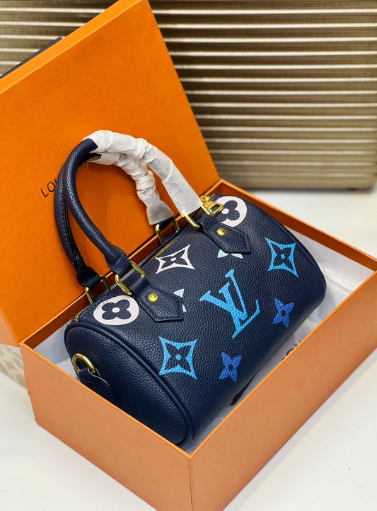 L-O-U-I-S V-U-I-T-T-O-N Duffle Bag – Premium Travel & Gym Bag | New Stock (Black with Blue)
