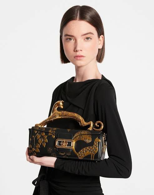 L-A-N-V-I-N Women’s Rateau Pencil Cat Leather Shoulder Bag – Luxury Mini Handbag (Black Gold)