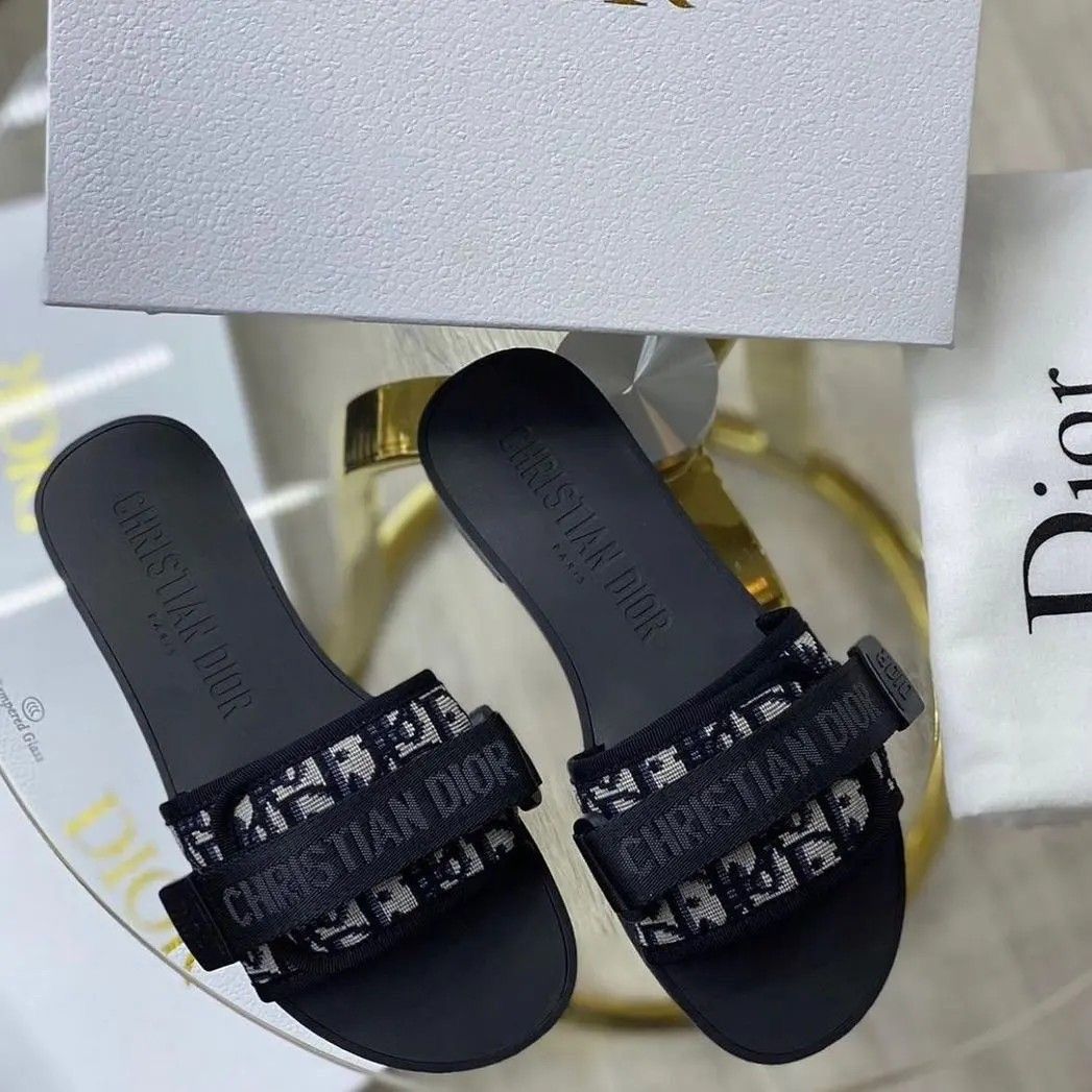 Christian Dior Flat Slippers – Women Bag Footwear Collection (Black & White Design A)
