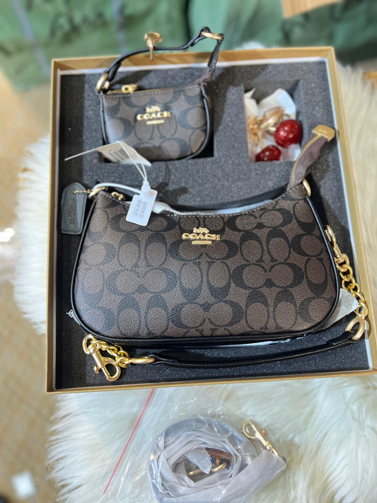 C-O-A-C-H Teri Bag Gift Set – Signature Canvas Women Bag (Brown)