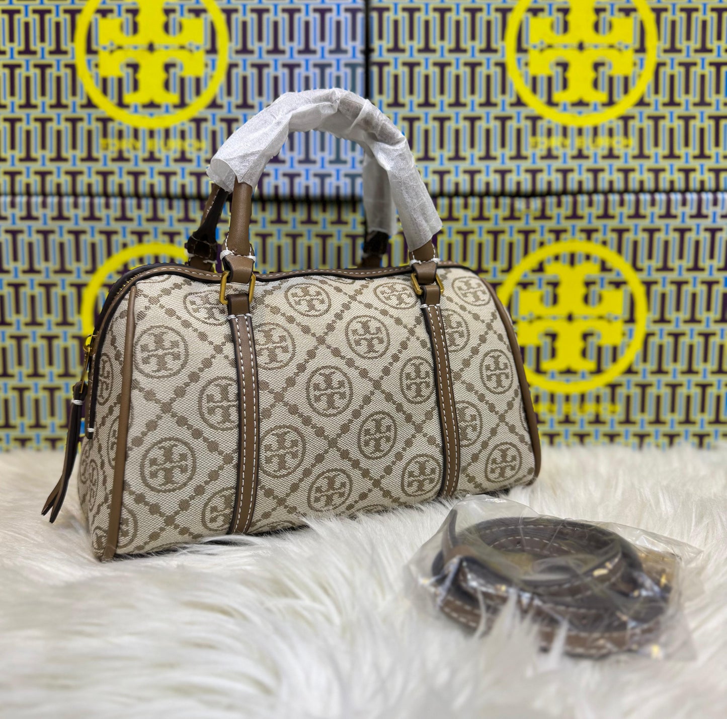 T-O-R-Y B-U-R-C-H T Monogram Petite Barrel Bag – Women Mini Crossbody Bag (Brown with Off White)