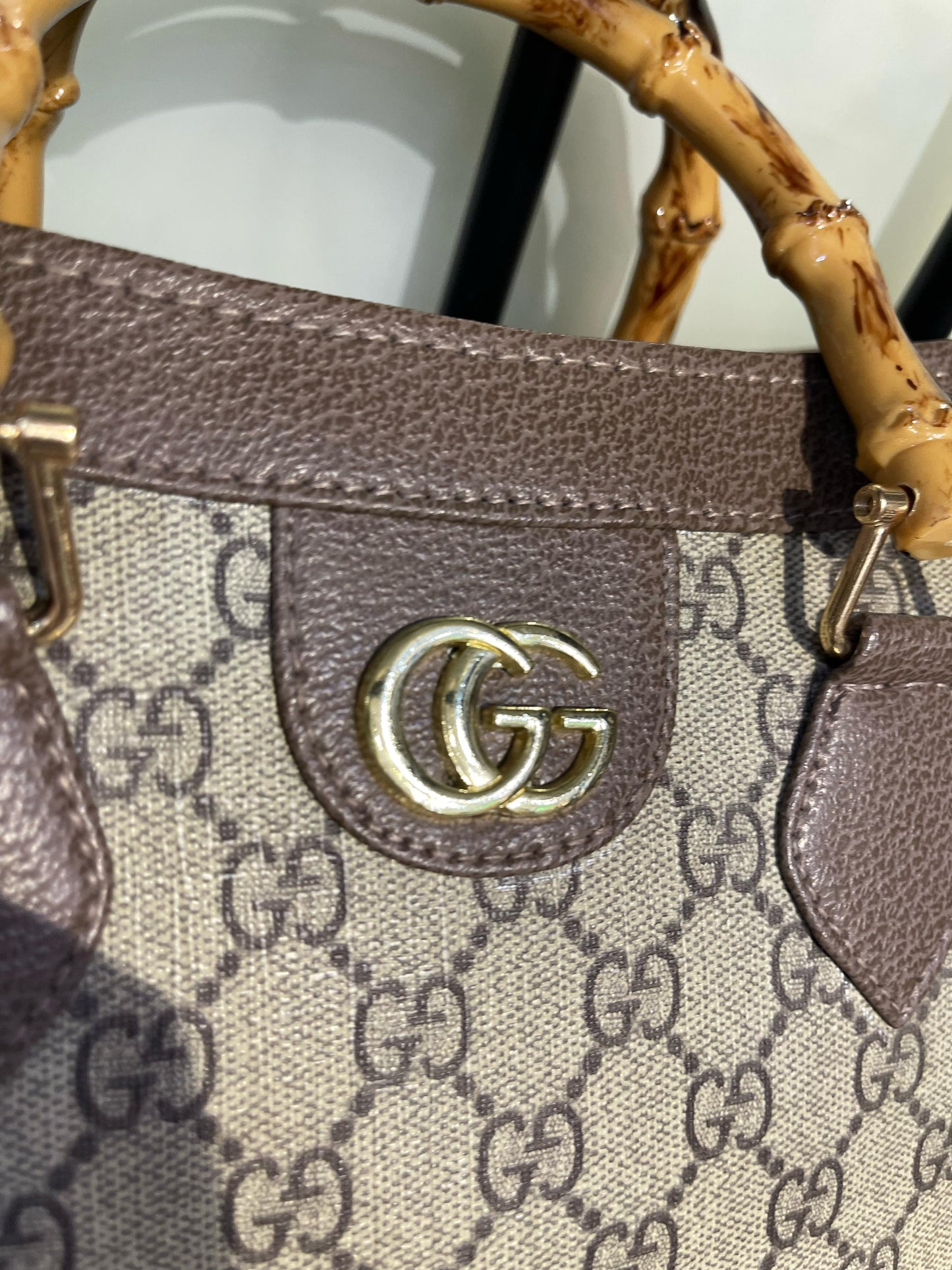GUCCI — Diana Medium Tote Bag (With Dust Bag | Gold Hardware) (Brown-Beige)
