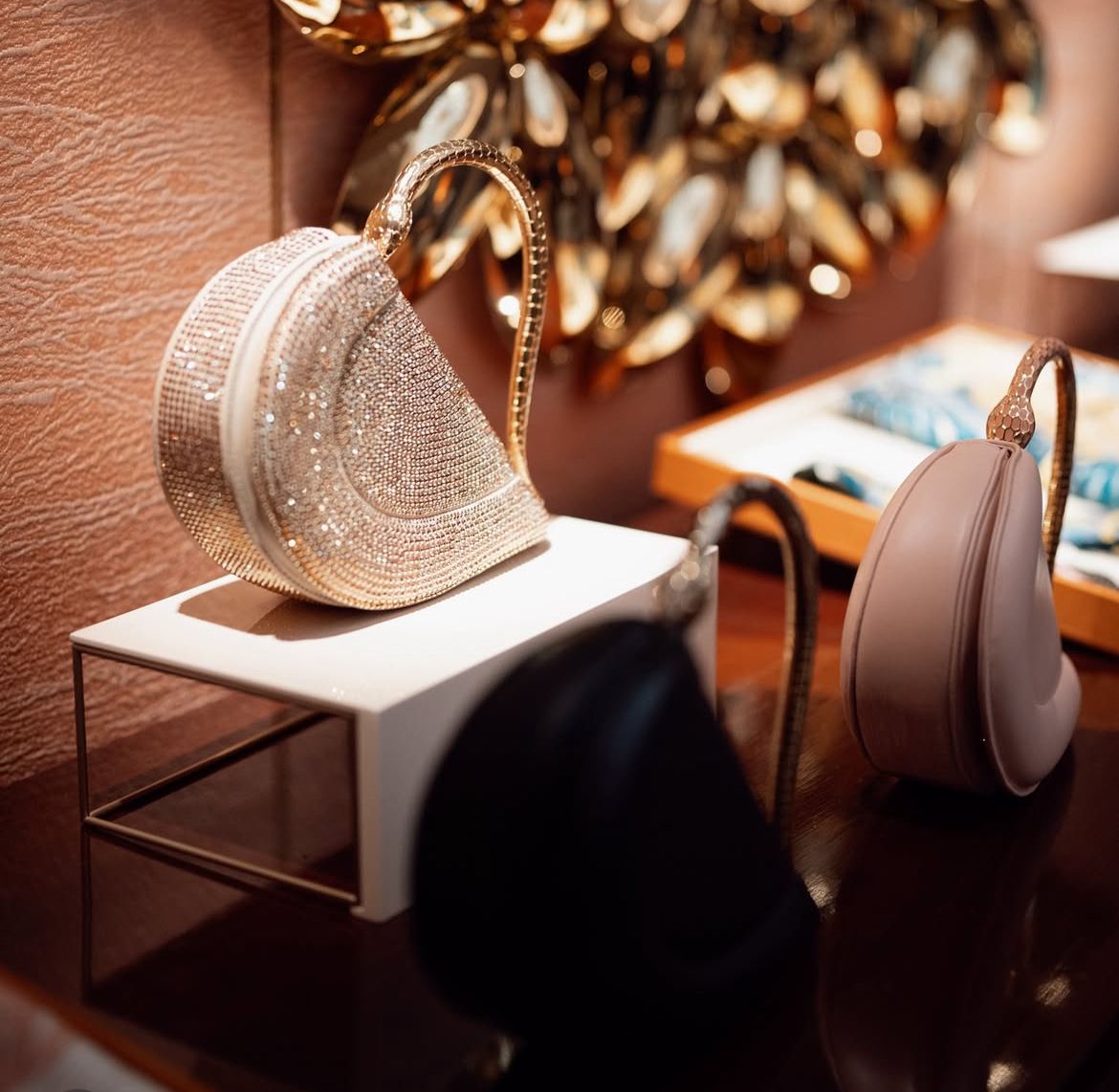 BVLGARI SERPENTI CUORE 1968 – Women Bag | Luxury Top Handle & Crossbody (Gold)