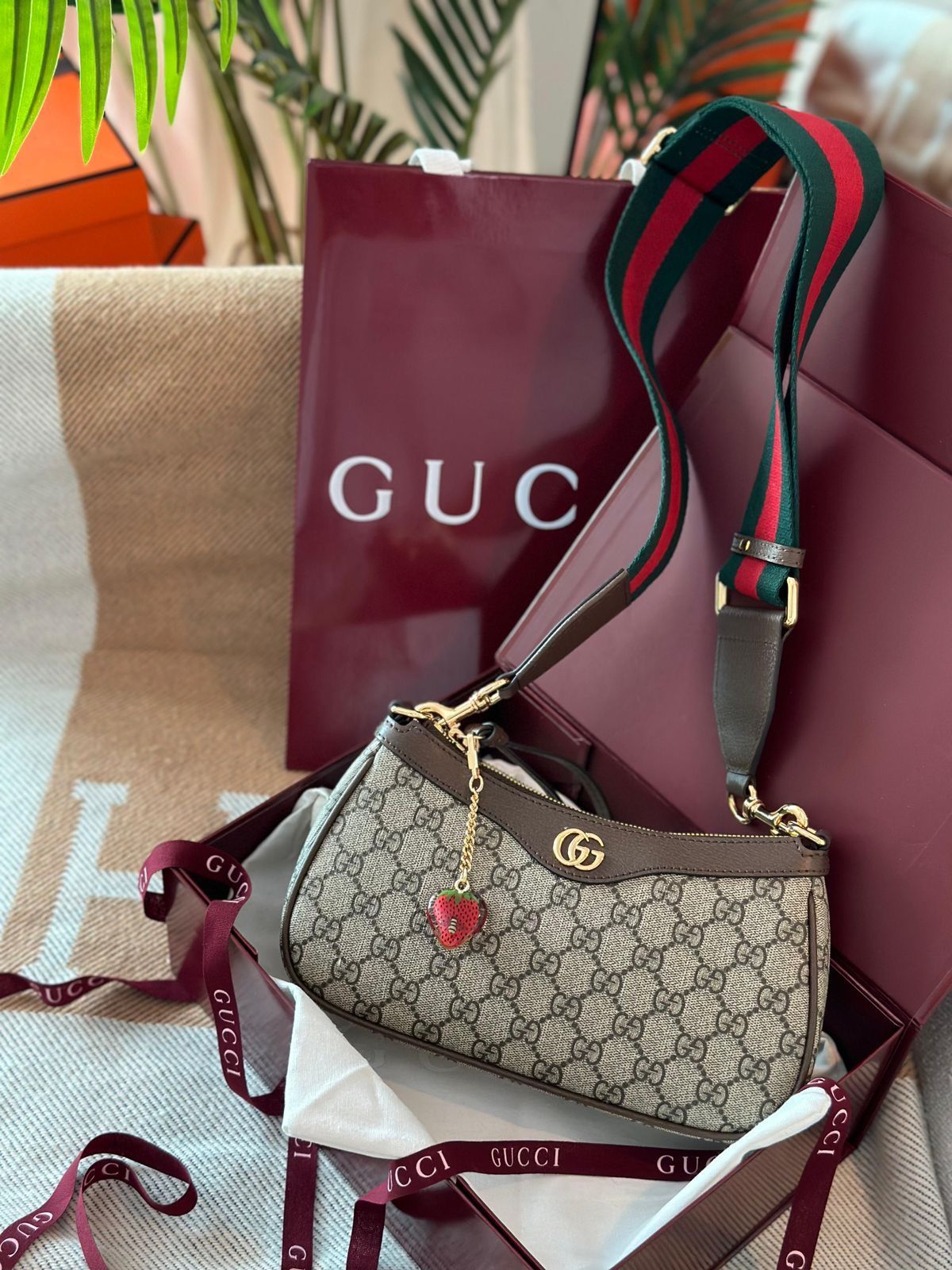 GUCCI Ophidia Small Shoulder Bag – Premium Quality (Grey)