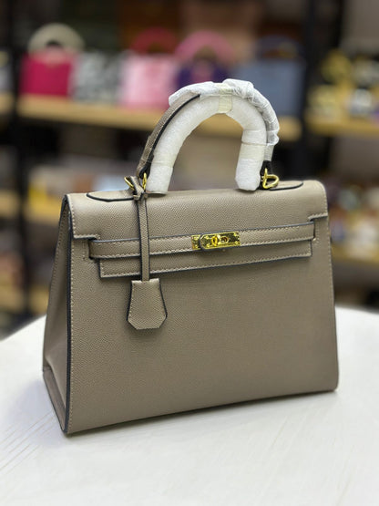 HERMÈS – Women Bag 🇫🇷 (Khakhi)