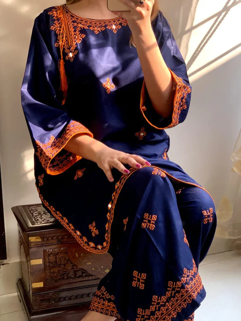 Desi Core Embroidery 2Pcs Stitched (Navy Blue)