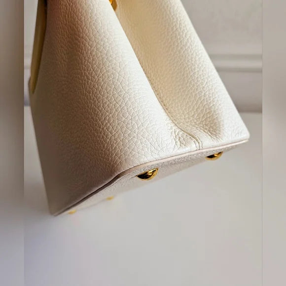 LOUIS VUITTON Capucines-Inspired – Luxurious Leather Handbag (Beige/Yellow)