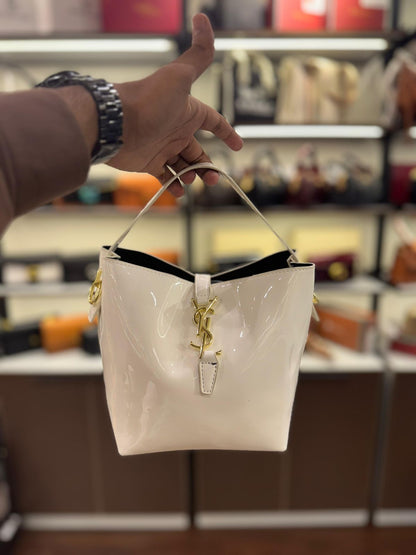 YSL Saint Laurent – Le 37 Bucket Bag (Off White)