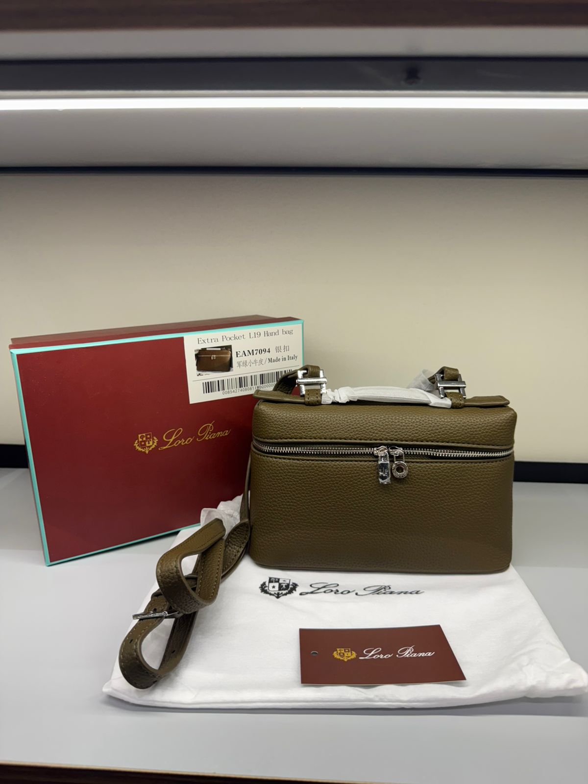 LORO PIANA Extra Pocket L19 Handbag (Olive Green)