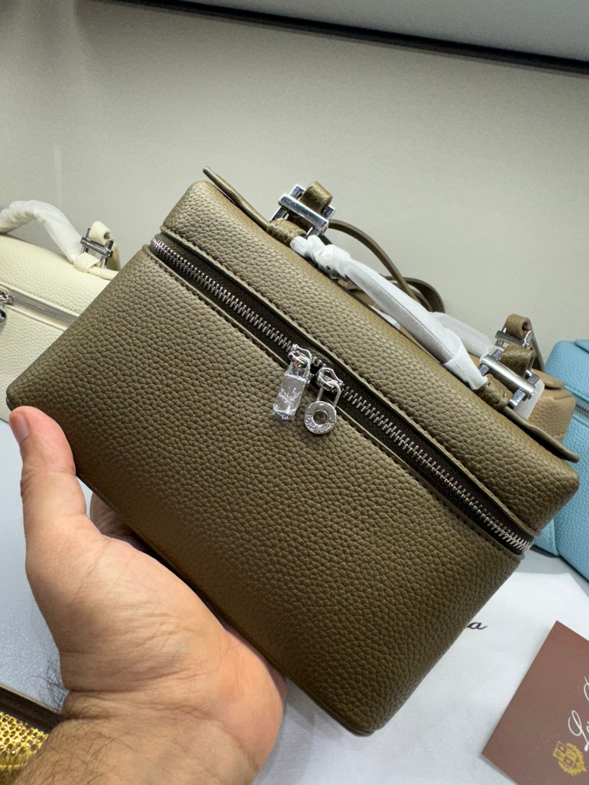 LORO PIANA Extra Pocket L19 Handbag (Olive Green)