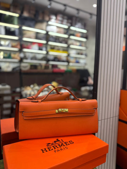 HERMÈS Kelly Cut Clutch – Luxury Women Bag in Gold-Toned Hardware | Premium Quality (Orange)