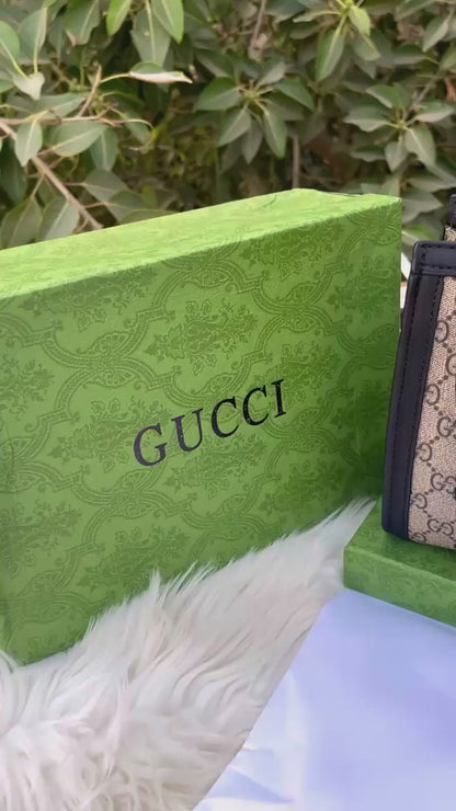 GUCCI Padlock Small Shoulder Bag – A Timeless Classic (black/brown)