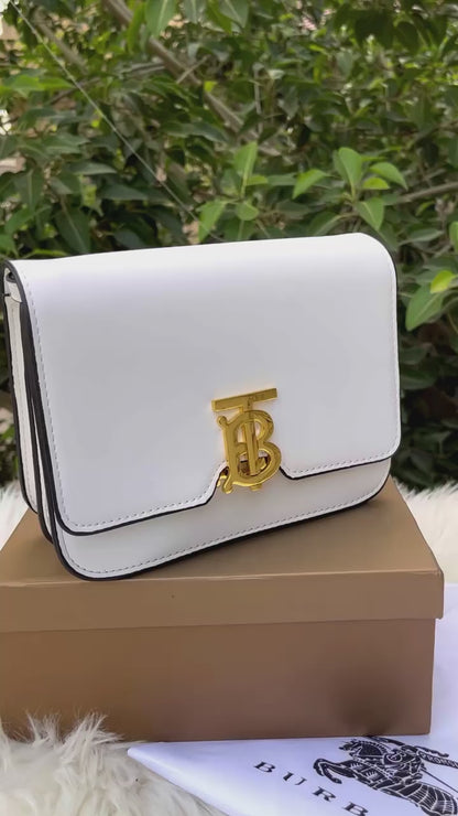 BURBERRY Master Quality Bag (white)