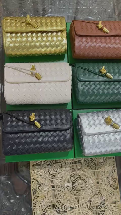 Bottega Veneta Woven Andiamo Crossbody Bag – Premium Quality (Brown)