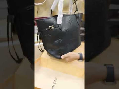 L-O-U-I-S V-U-I-T-T-O-N Neverfull MM Women Bag – Classic Edition (Black)