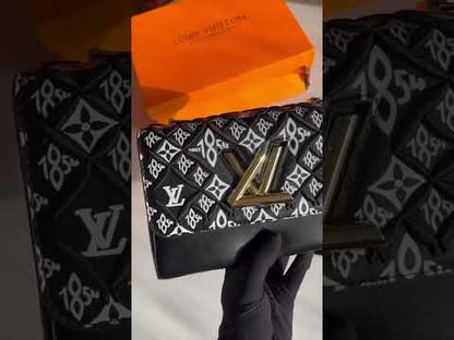 L-O-U-I-S V-U-I-T-T-O-N Crossbody Women Bag – Classic Edition (Black)