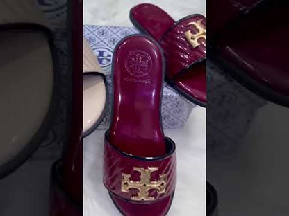 T-O-R-Y B-U-R-C-H Casual Flats – Master Class Edition (Red/Black)