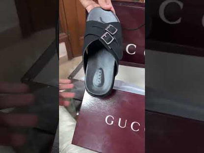 G-U-C-C-I Unisex Slippers – Stylish Comfort Edition (Black)