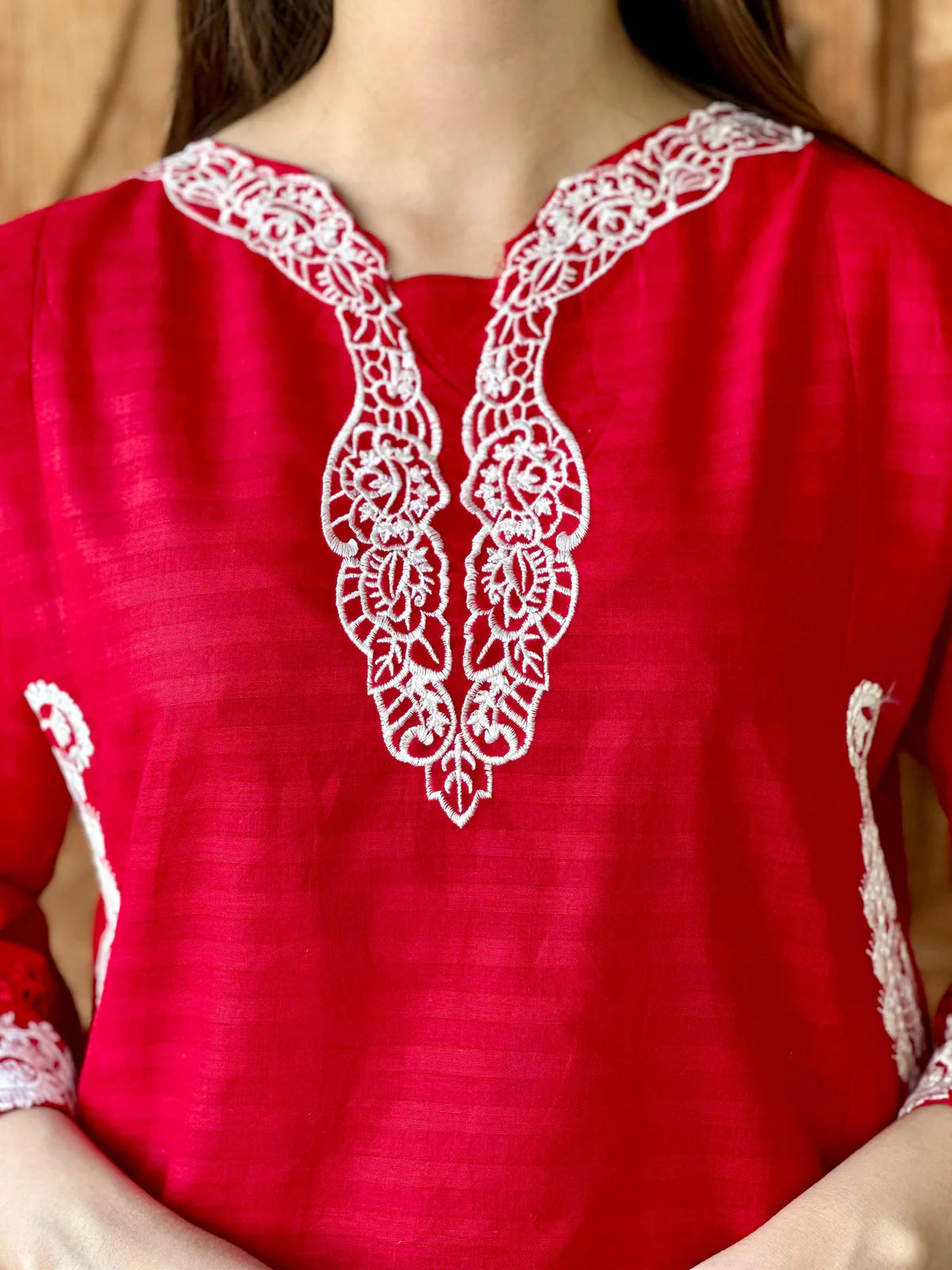 Cutwork Stitched 2p (Red)