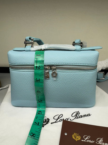 LORO PIANA Extra Pocket L19 Handbag (Olive Green)