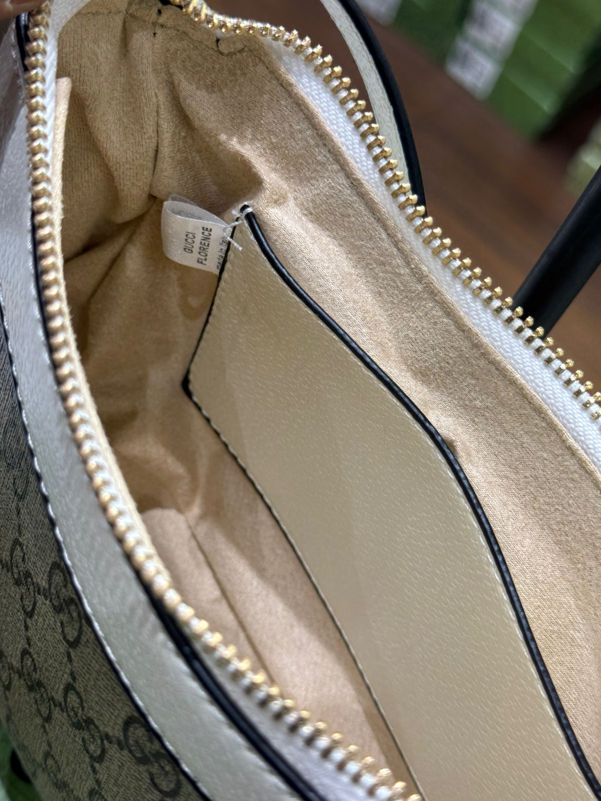 GUCCI OPHIDIA SMALL BAG – Women Bag (Off White Beige)