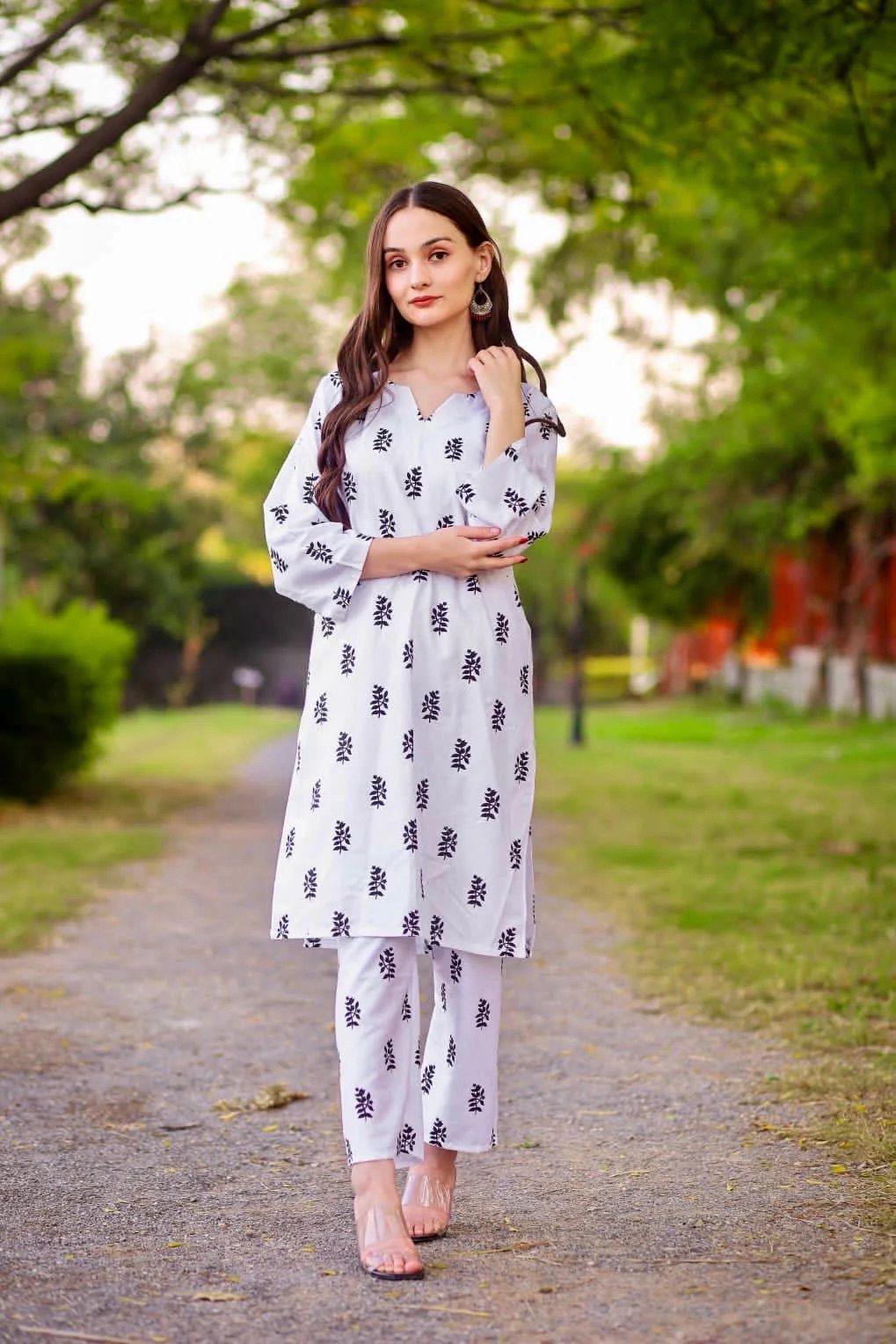 Saleha 2Pcs Stitched Suit (White)